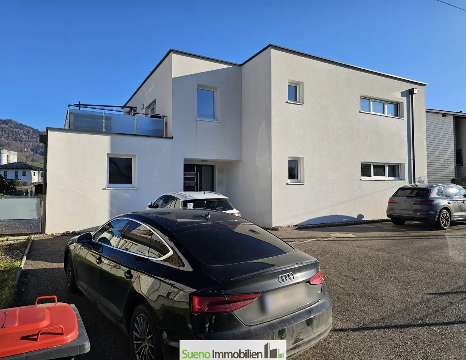 Modernes Haus mit 2 getrennten WohnEinheiten in Kirchdorf-Zentrum