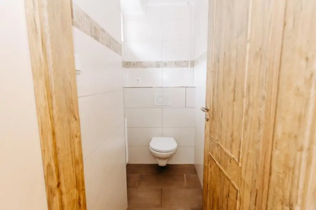 Gepflegtes, neu revitalisiertes  und liebevoll erhaltenes Landhaus. Natur, Sonne, Ruhe,  Seelenheil.