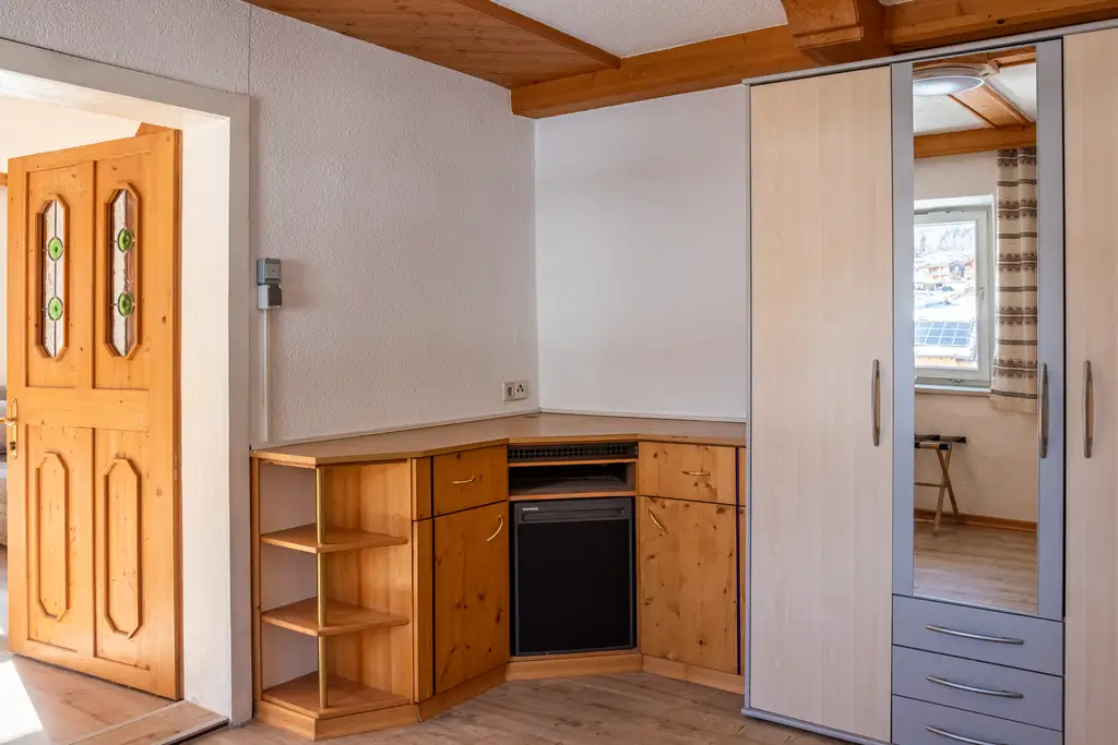 MIETE -  Helle 2 Zimmerwohnung mit Balkon inkl. Betriebskosten - in Virgen