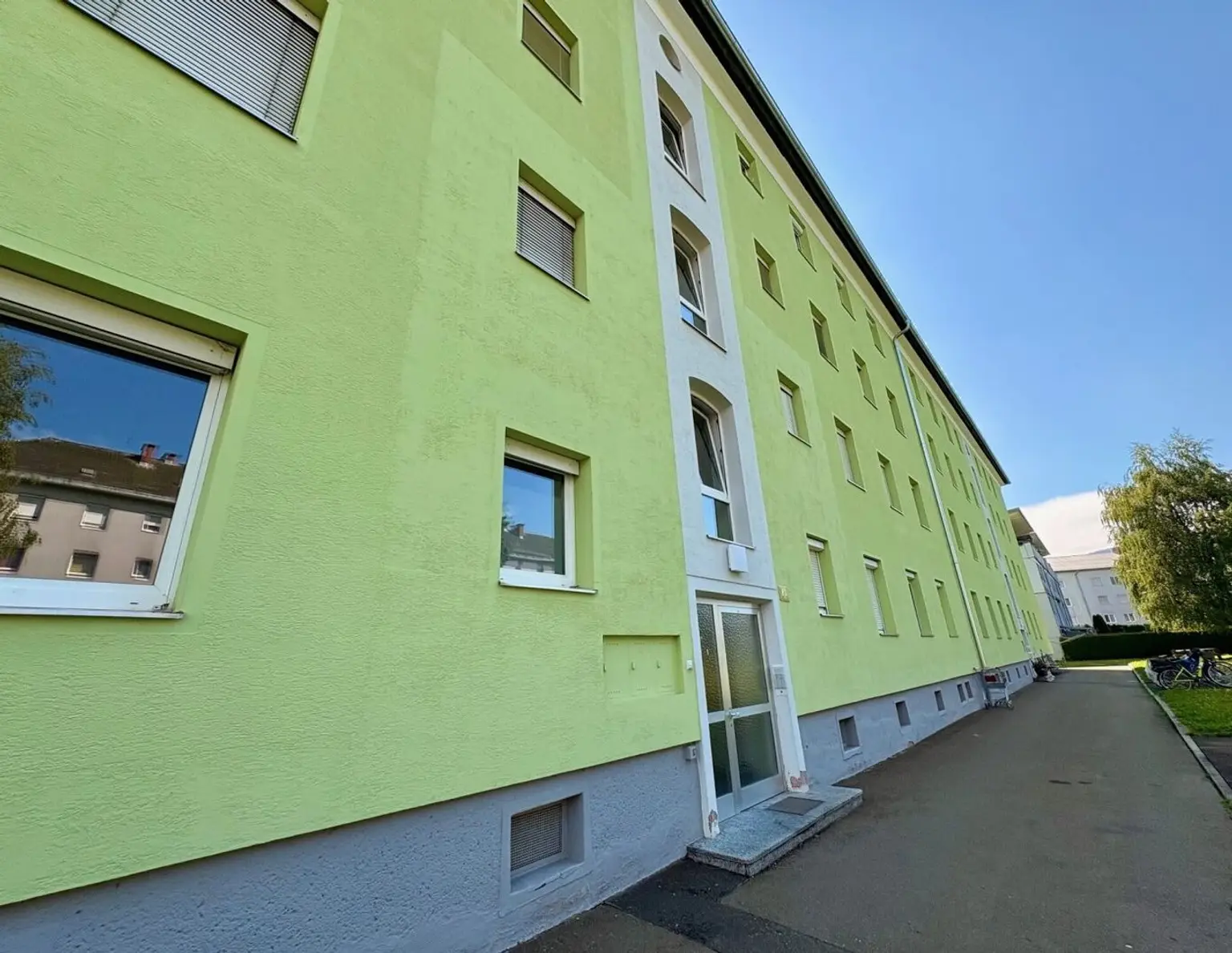 Erstbezug nach Sanierung - 2 Zimmer