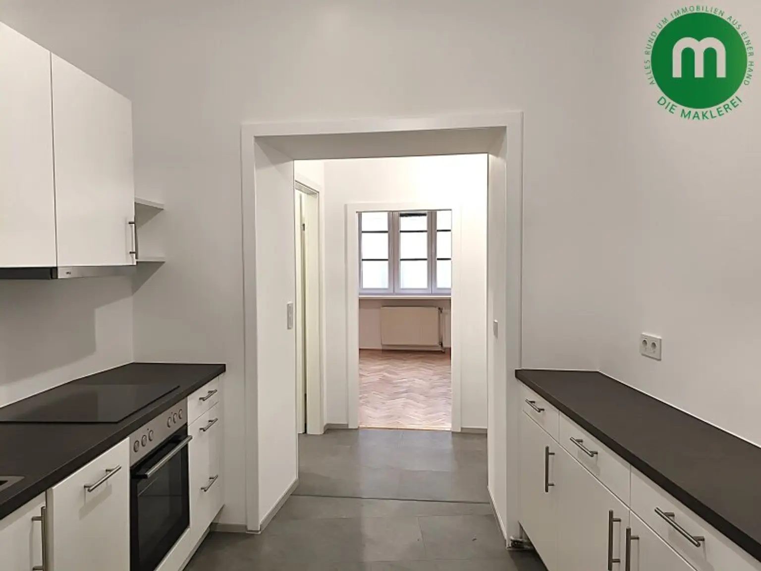 Blick durch die Küche