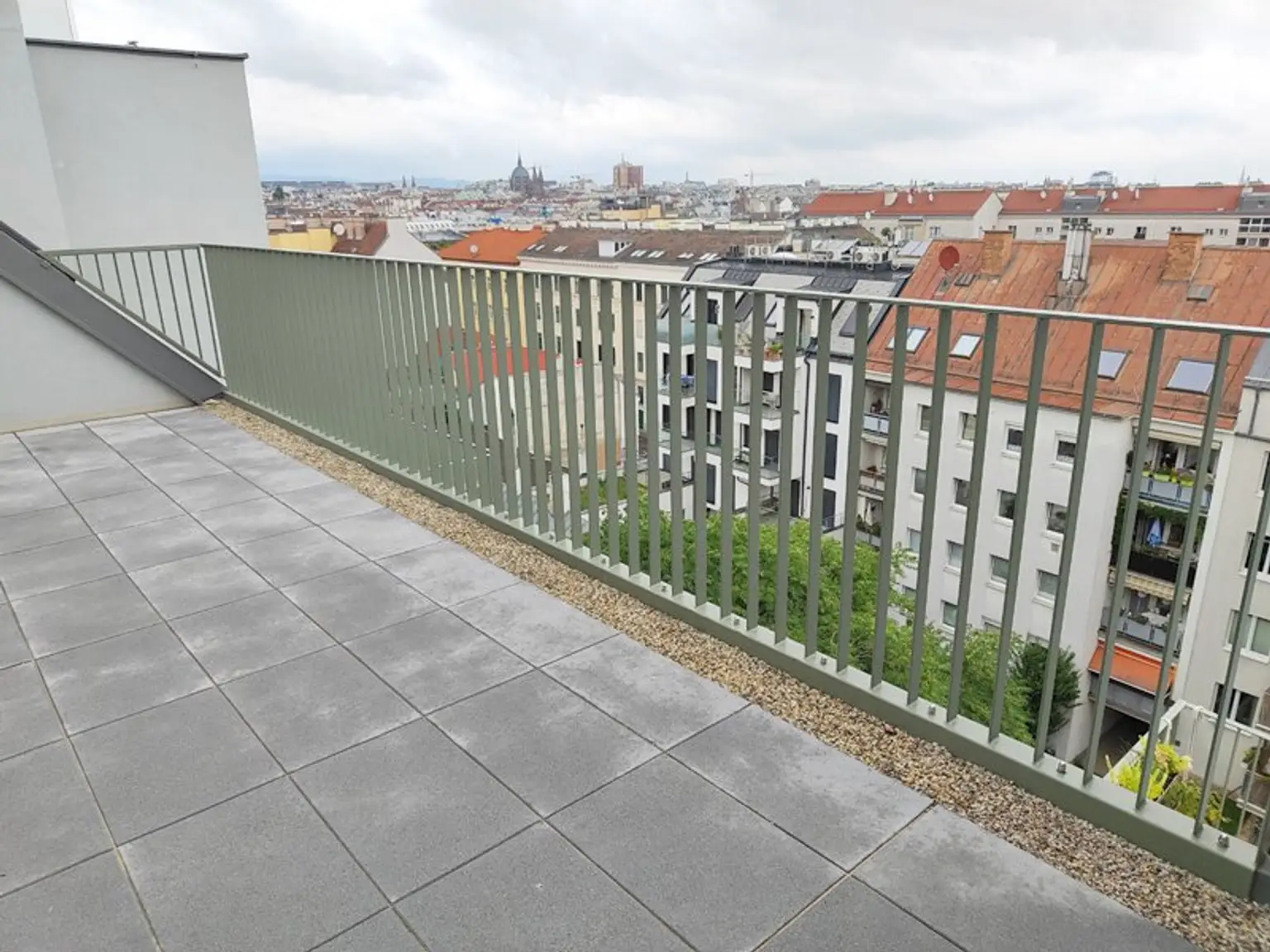 Modern wohnen in Meidling! DG-3-Zimmer-Erstbezug mit Sonnenterrasse - Top71