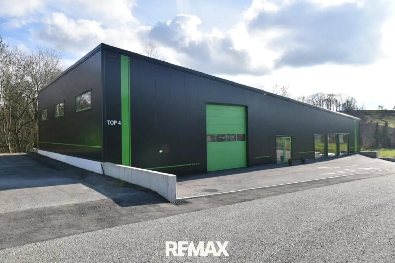 Büro/Ausstellung Aussen