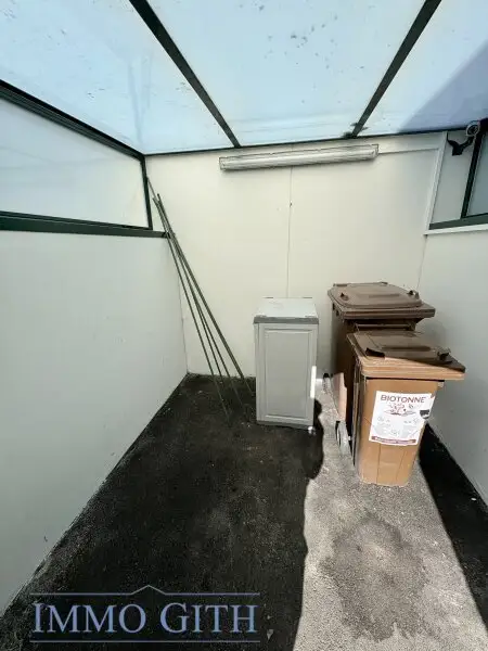 GROSSZÜGIGE DOPPELHAUSHÄLFTE IN GRÜNRUHELAGE MIT WIENBLICK IN MARIA ENZERSDORF ZU MIETEN!