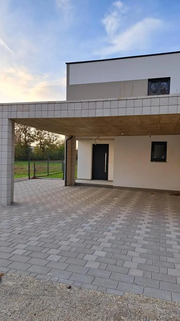 Traumhafte Doppelhaushälfte in Grünruhelage