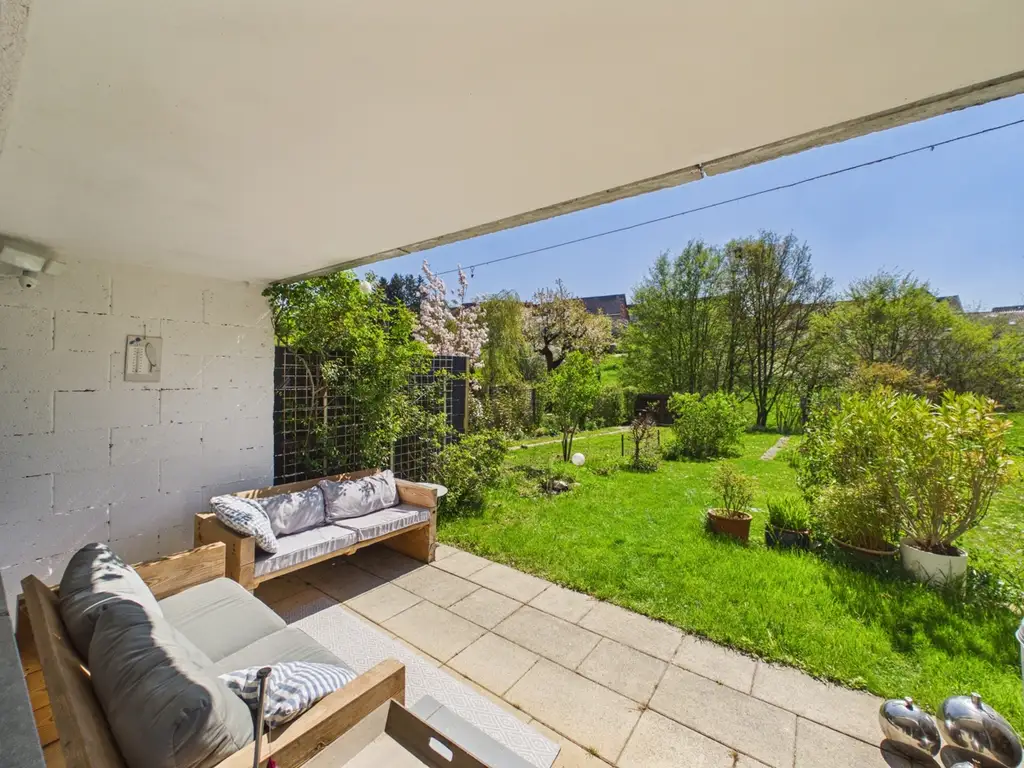 Terrasse mit Gartenzugang
