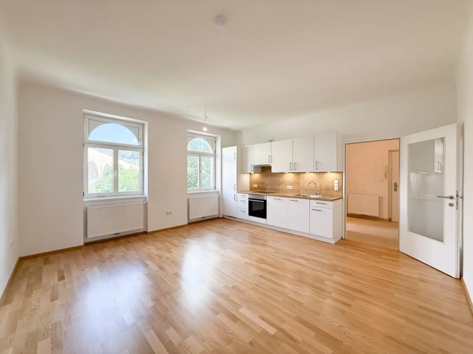 Helle 2-Zimmerwohnung im 23.Wiener Gemeindebezirk zu vermieten | OHNE Lift; 2.OG