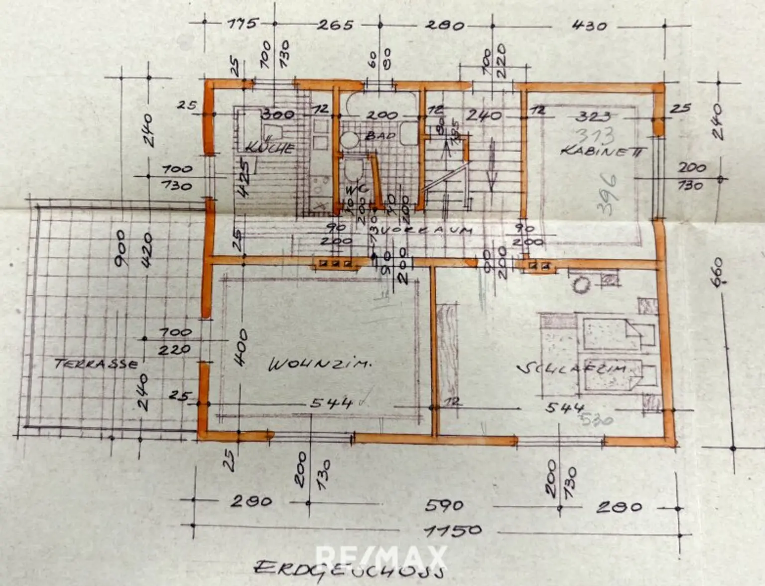 Voll unterkellertes Zweifamilienhaus mit Garten, Carport & Garage in sonniger Zentrumslage von Bad Hall!