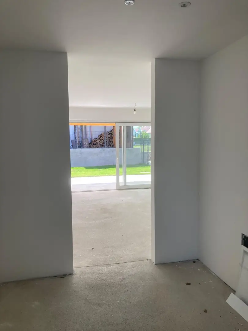 "Helle 3-Zimmer-Eigentum mit Loggia, Terrasse und Eigengarten"