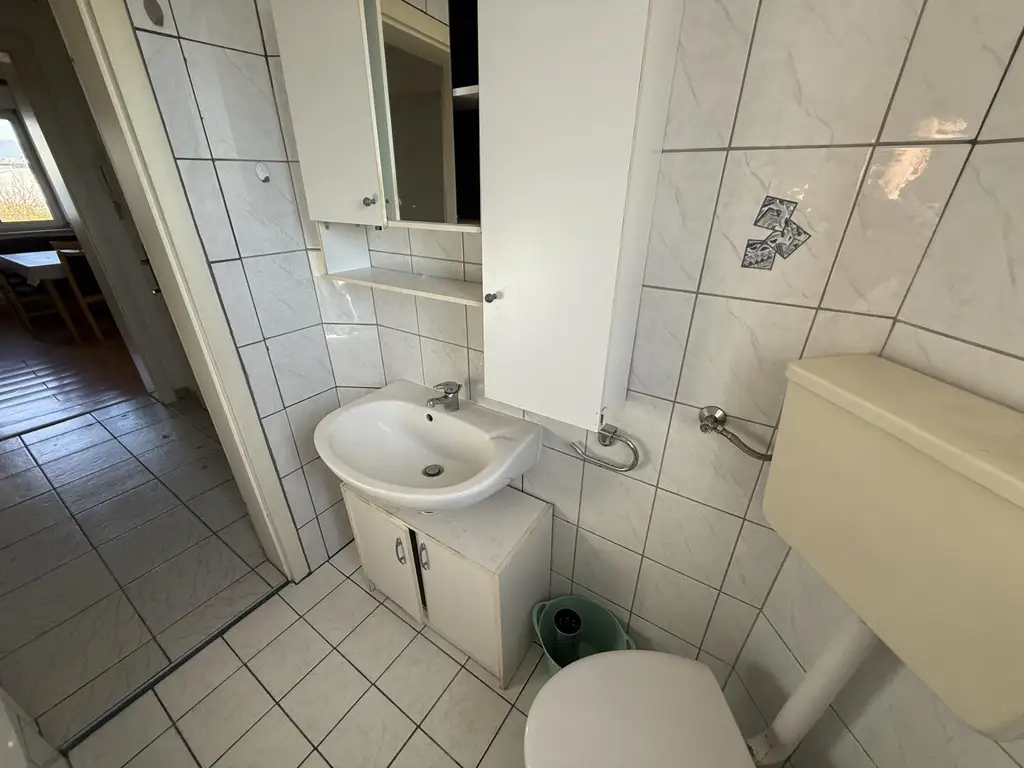 Charmante 2-Zimmer-Wohnung mit Gartenanteil und Garage in Graz-Straßgang