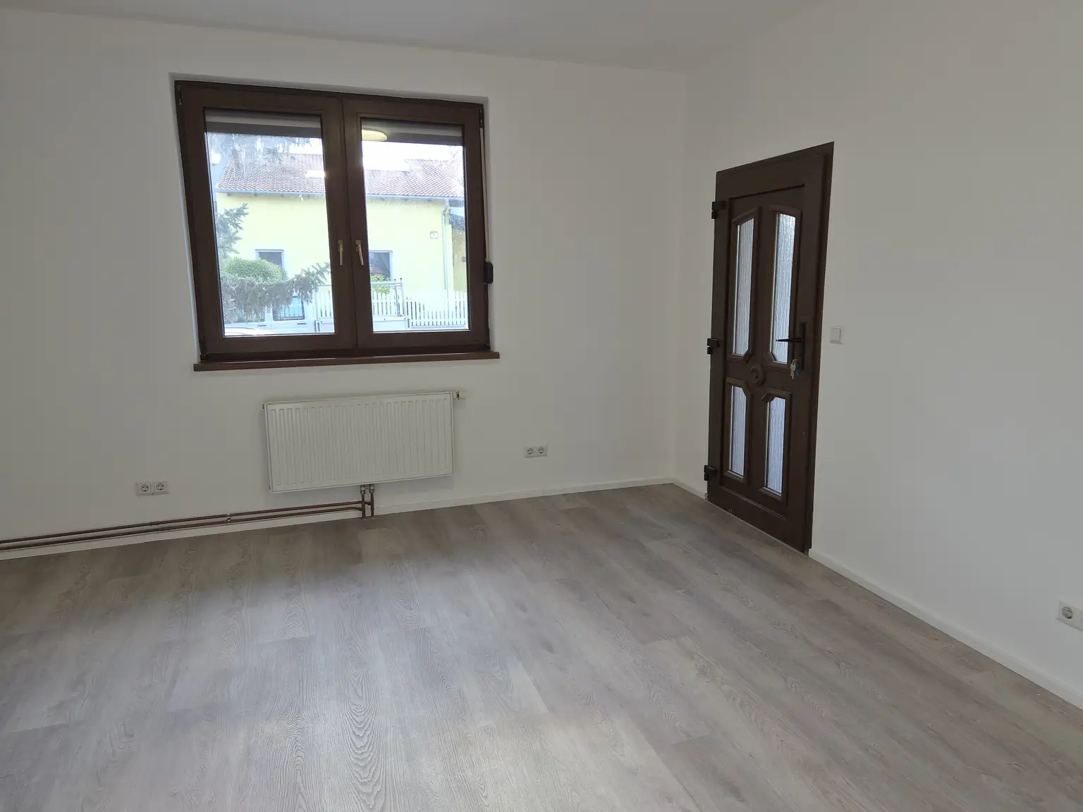 Maisonette Wohnung zu vermieten! (inkl. Strom + Heizkosten ACONTO)