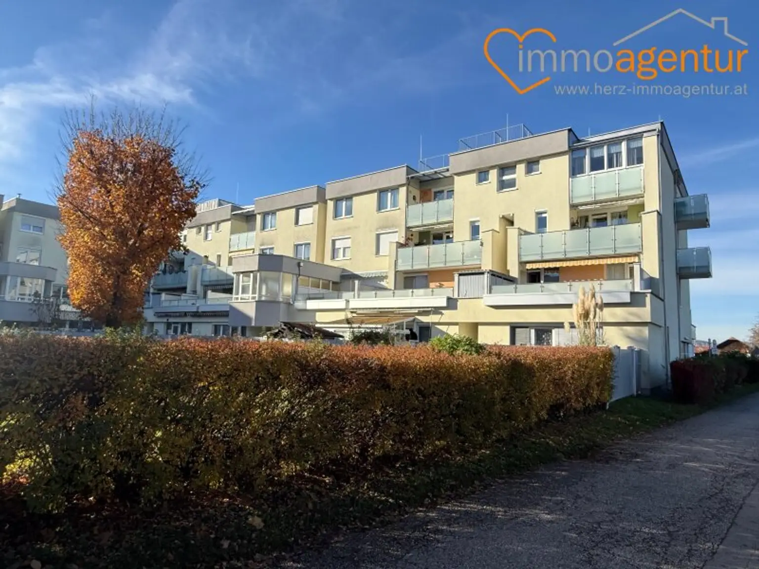 Sonnige 3-Zimmer- Wohnung inkl. 2 Terrassen je ca. 22 qm, Lifestyle trifft Toppreis in Marchtrenk!