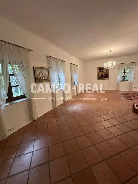 CAMPO-VILLA: Vintage-Architektenhaus in RUST für Wohnen und Freizeit
