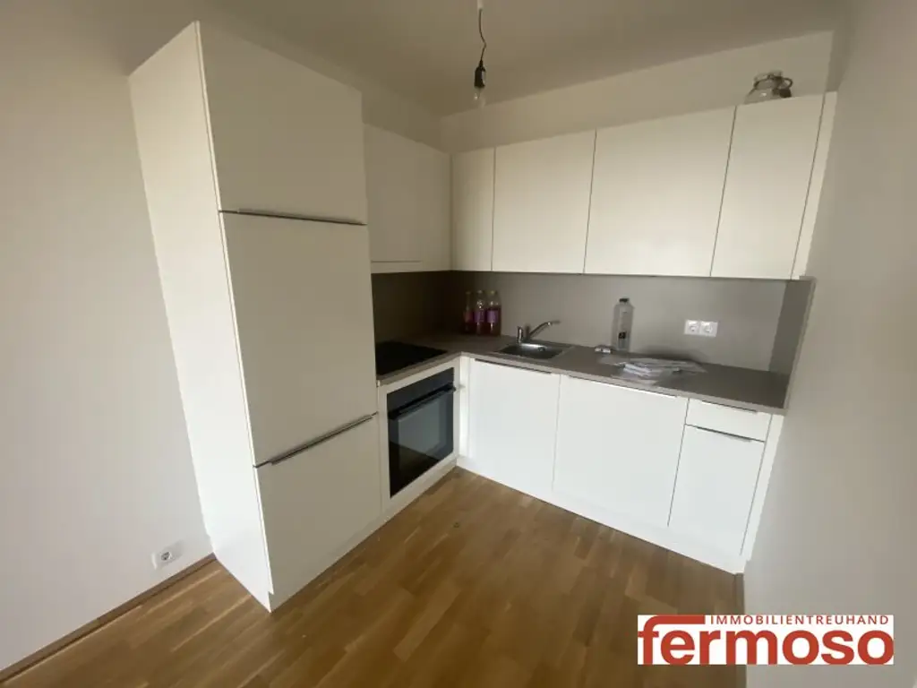 Moderne 2-Zimmer-Wohnung mit Balkon – kompakter Grundriss & helle Räume
