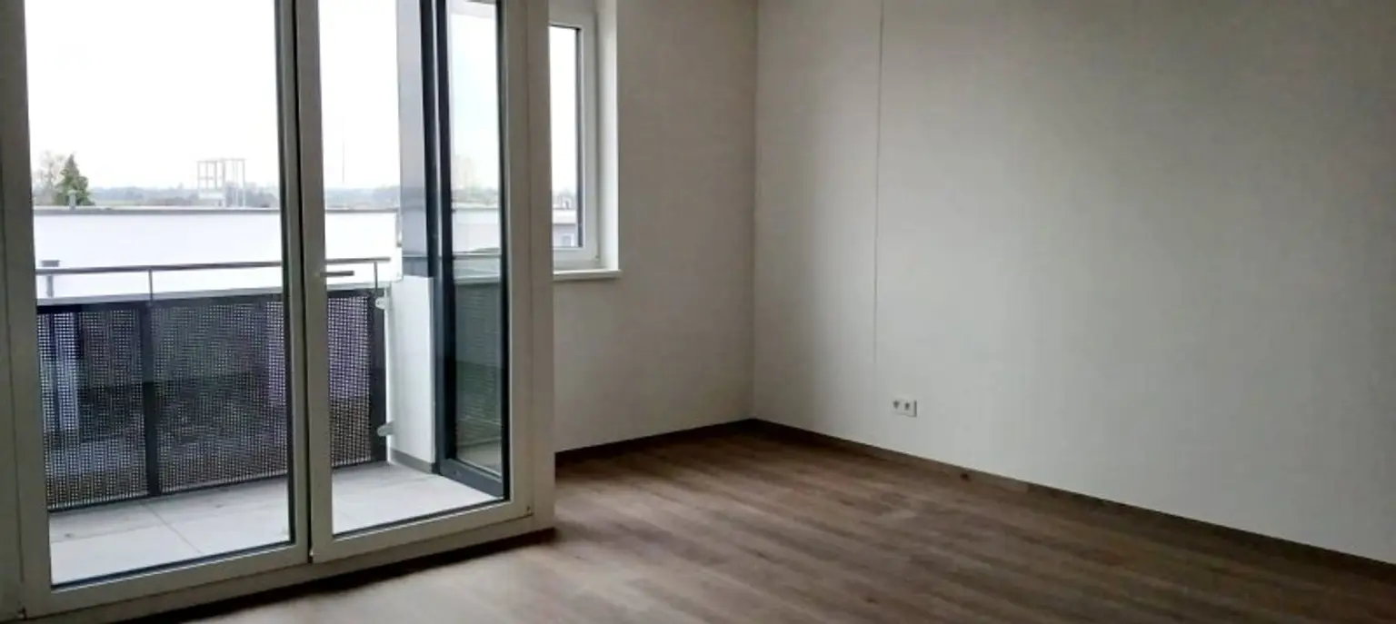 Top 2.2 - NEUBAU - ERSTBEZUG - Garconniere ( 1 Zimmerwohnung ) mit Loggia und eigenem Tiefgaragenplatz