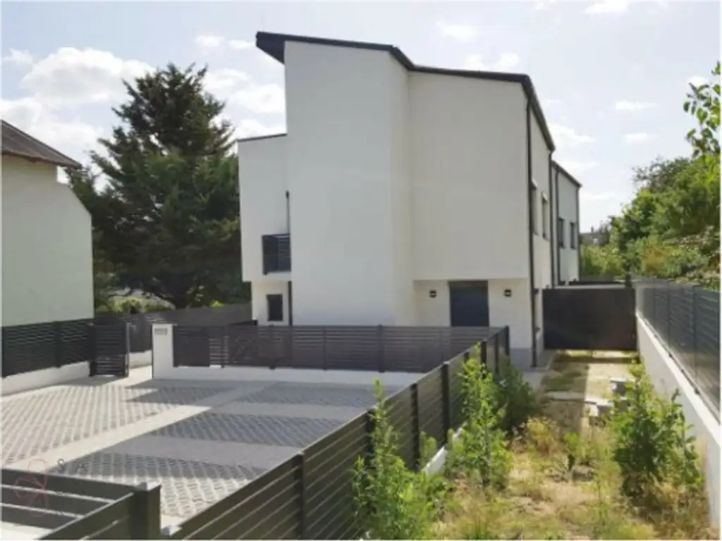 Wohnhausanlage mit 4 Häusern nahe
Böhmischer Prater