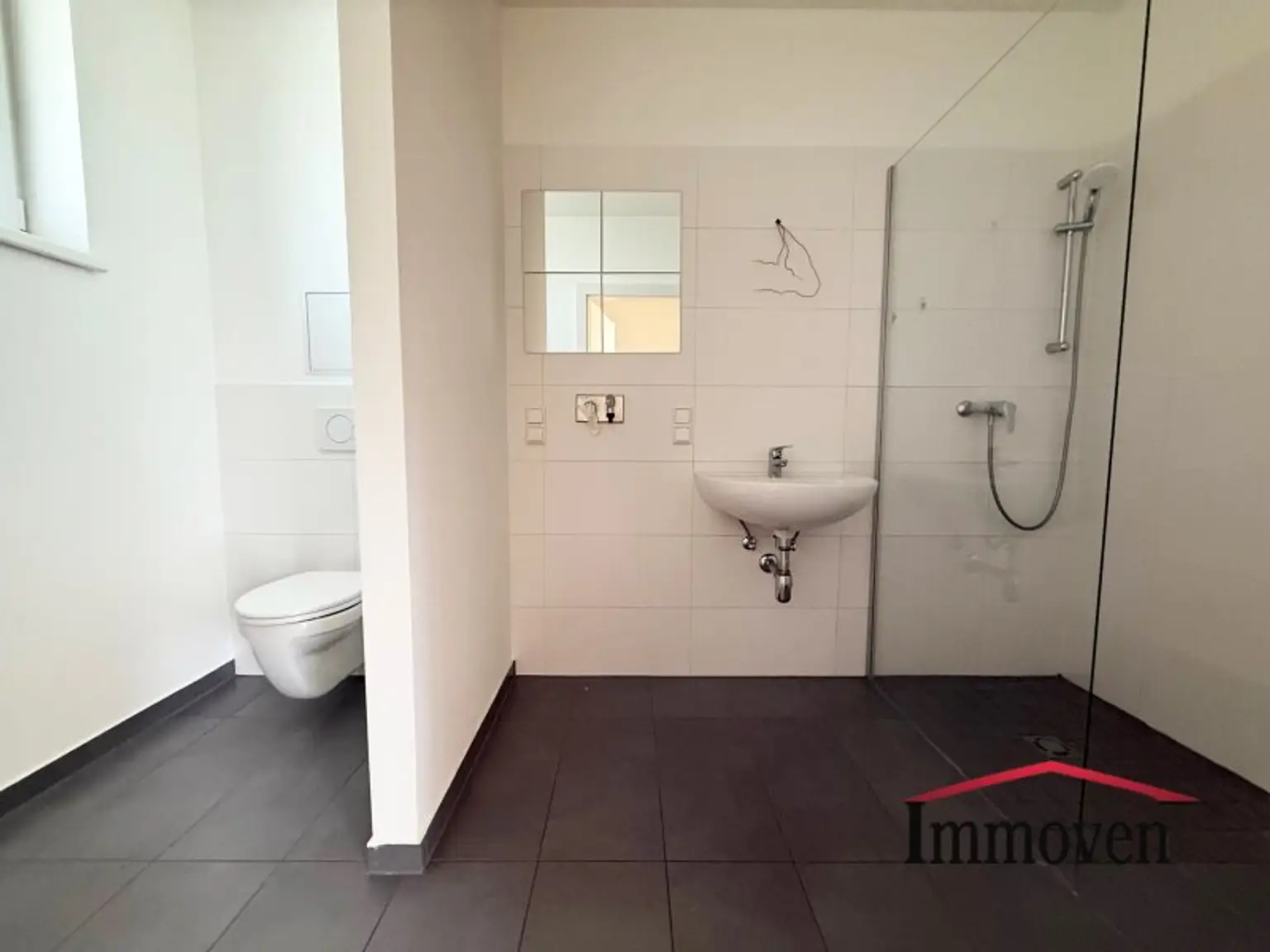 Schöne 2-Zimmerwohnung mit Terrasse!