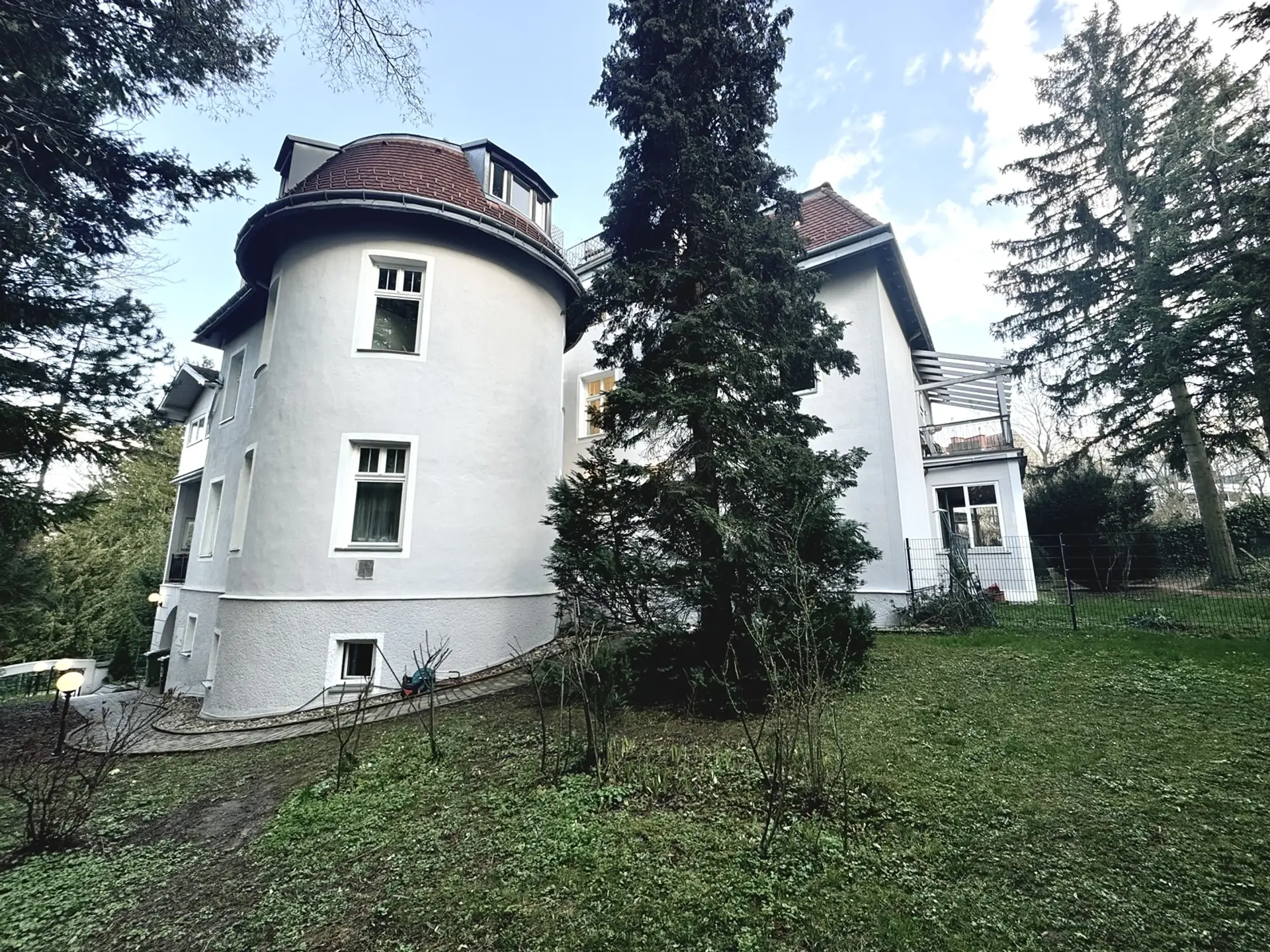 20250325_150023635_iOS