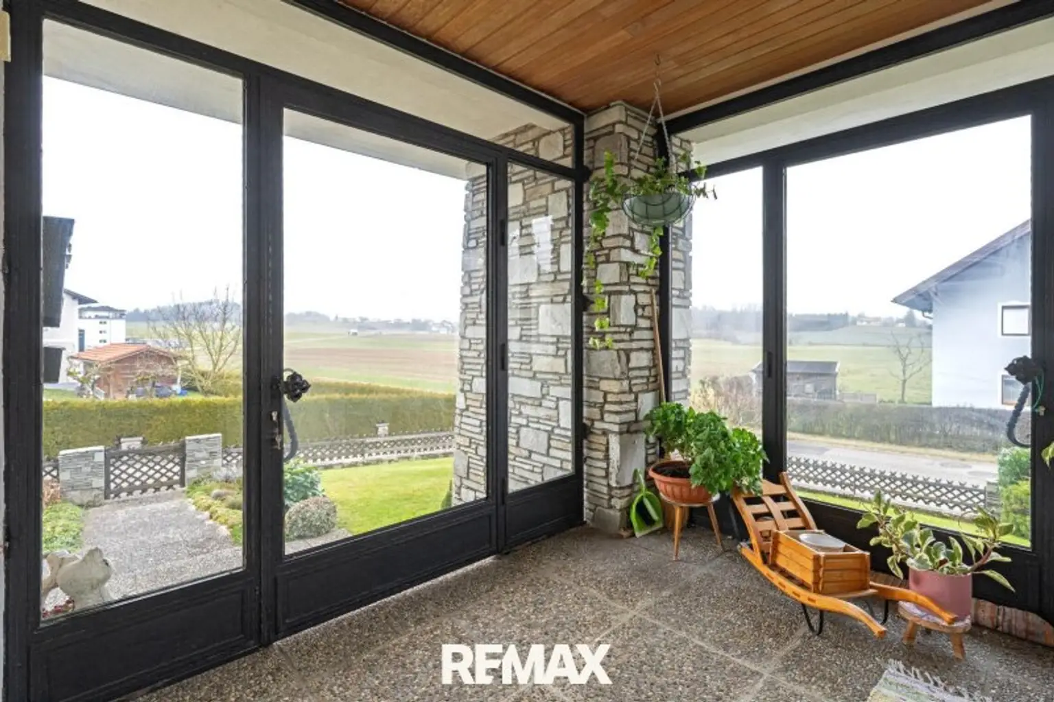 Eingangsbereich mit  Windfang