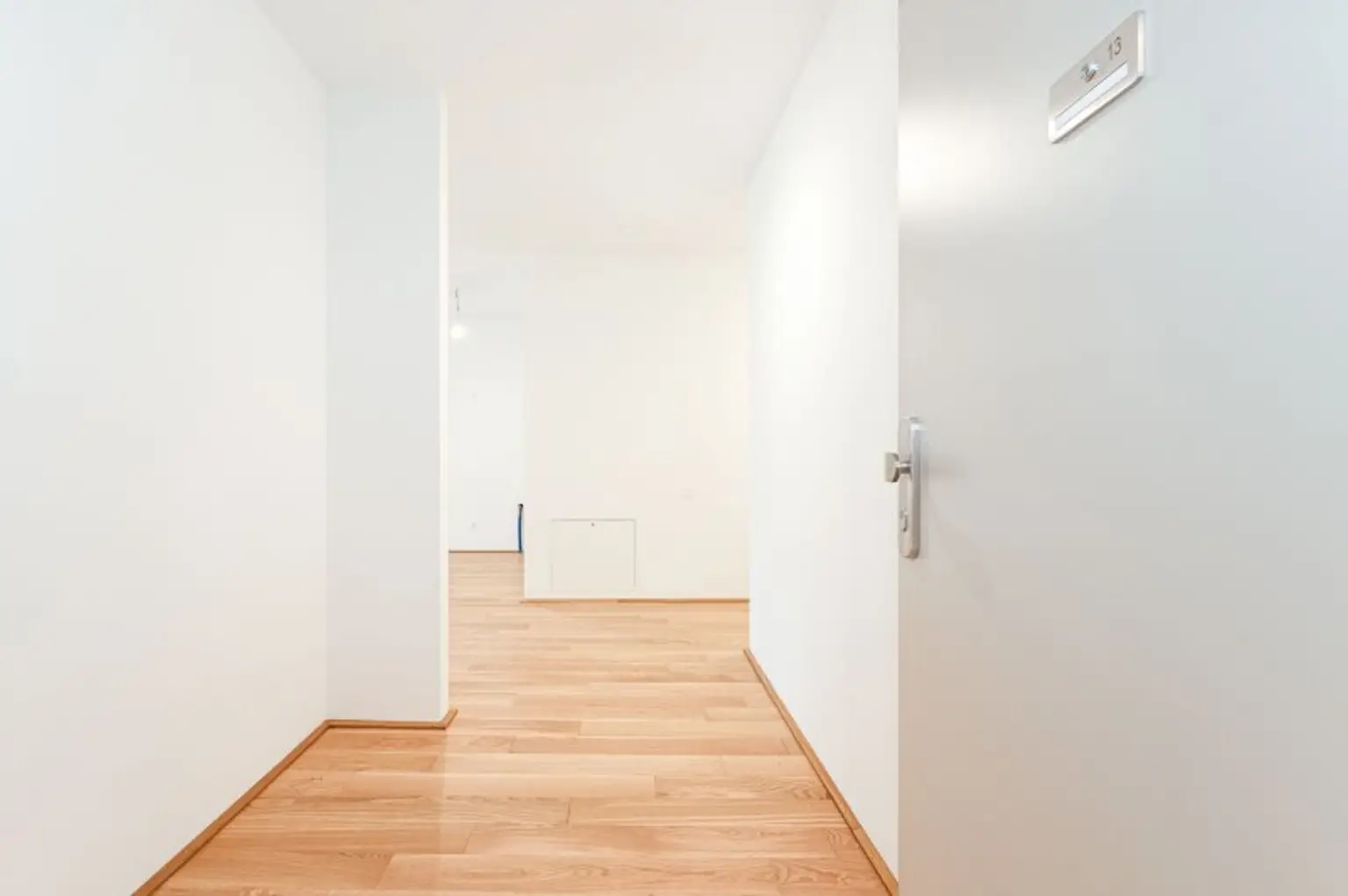 Erstbezug ab Dezember! 2-Zimmer-Loggiawohnung inkl. Stellplatz und Garten zu vermieten!