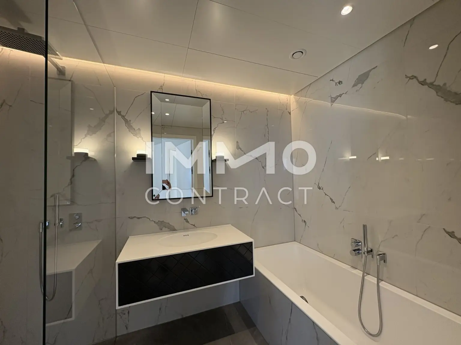 NEU & ERSTBEZUG: Gemütliche Dreizimmer-Wohnung mit viel Ruhe & Sonne (Pool, Gym, Spa, Shop, Lounges)