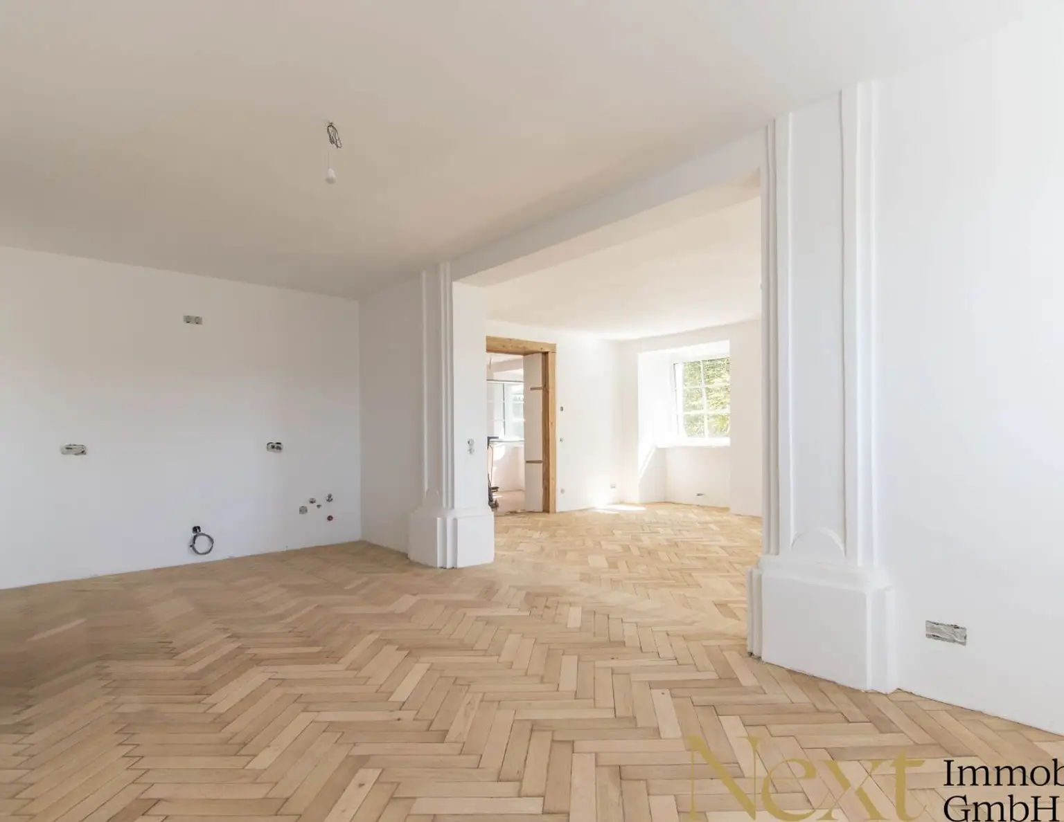 ERSTBEZUG nach Sanierung! Charmante 4-Zimmer-Wohnung mit 2 Bädern im Painherrnhof in Leonding zu vermieten!