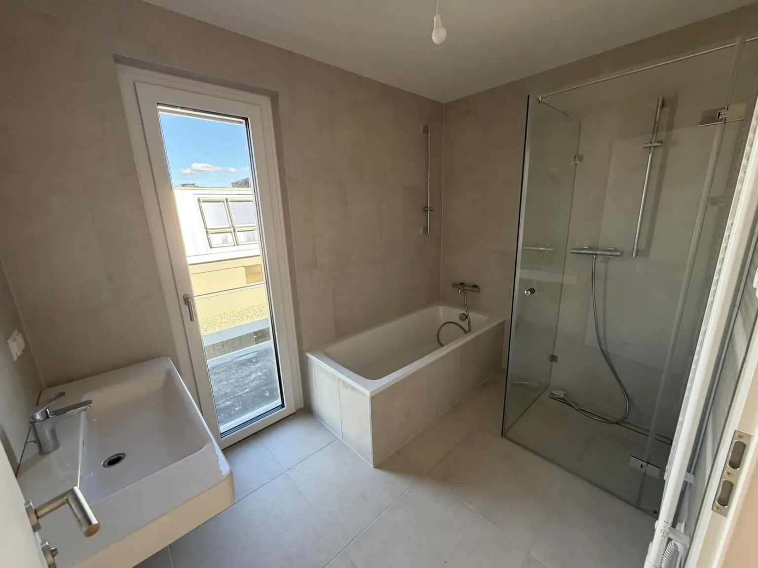 Villa 2 OG Badezimmer