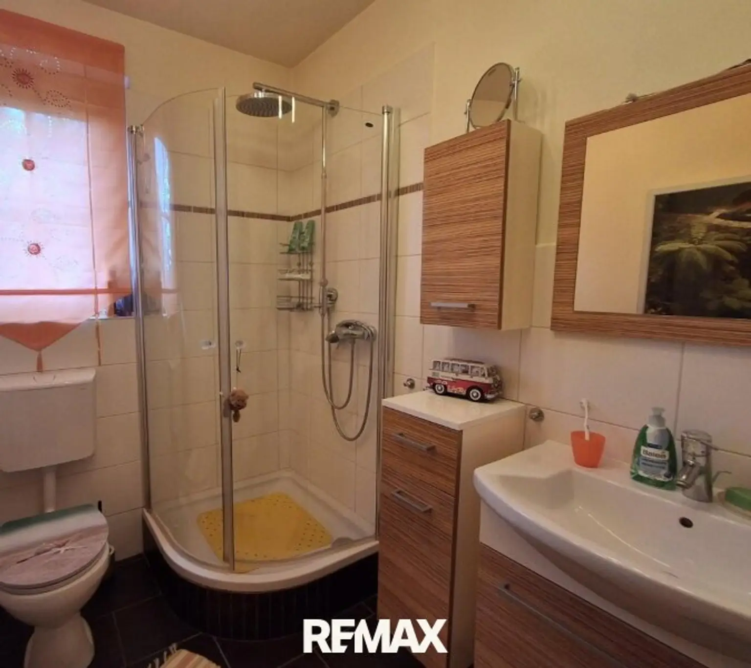 4 Badezimmer OG Petzenkirchen