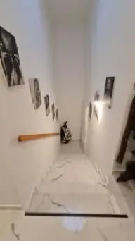 Exklusive Dachgeschosswohnung mit gemeinschaftlichem Pool und Weitblick in absoluter Ruhelage – gegenüber der Sternwarte