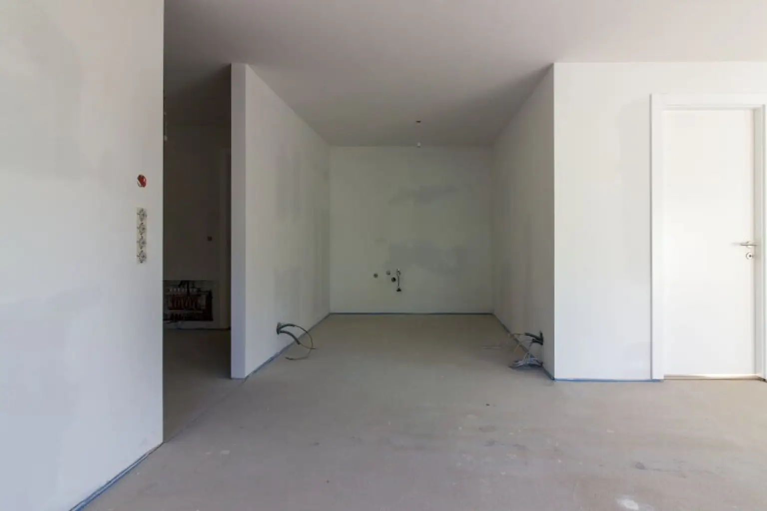 Großzügig und Ruhig | Neubau Erstbezug | Balkonwohnung mit Eck-Wohnzimmer