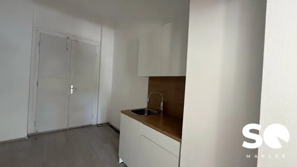 --- GESCHÄFTSLOKAL AM ALLERHEILIGENPLATZ ---