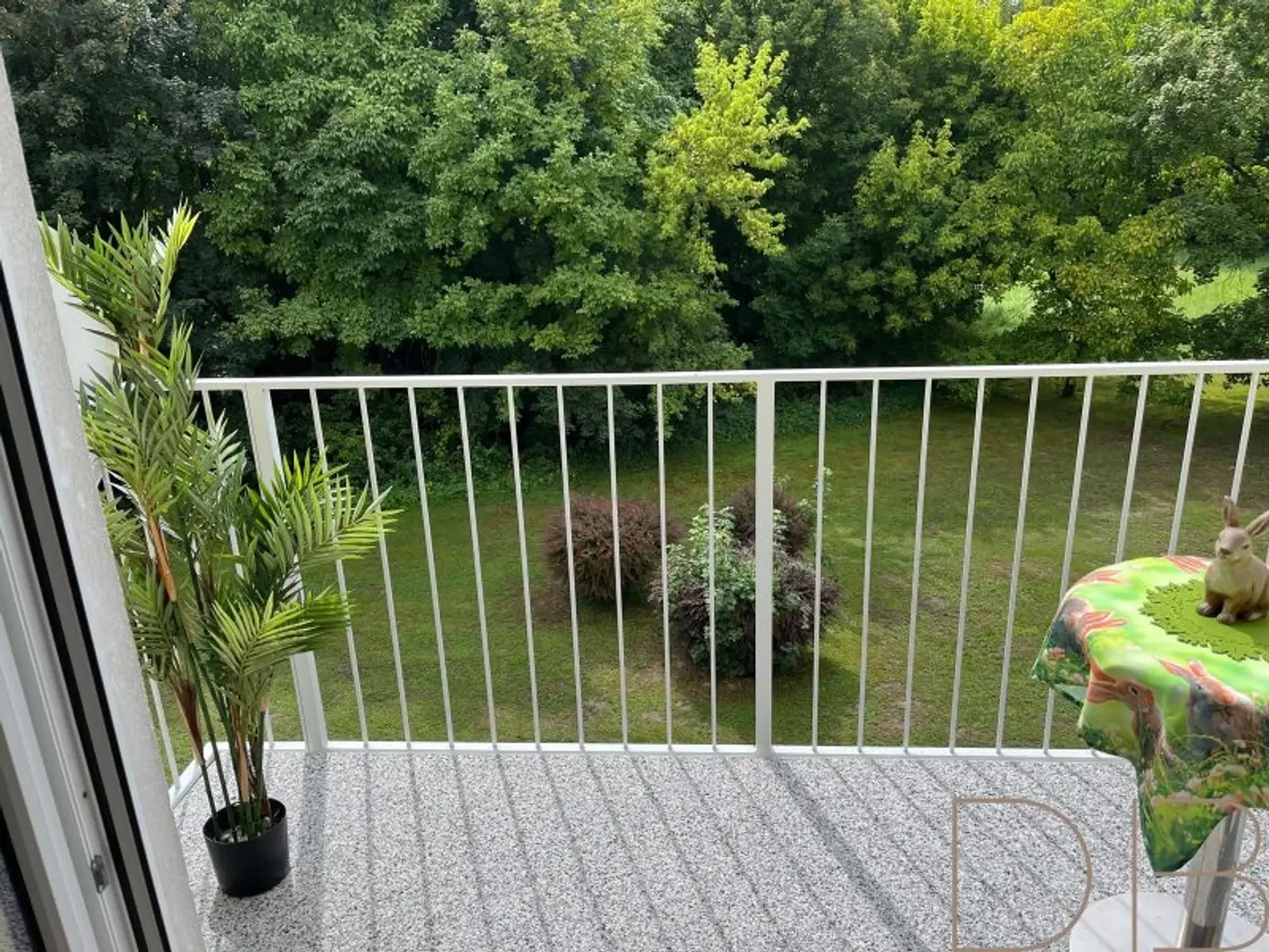 DB IMMOBILIEN | 3 Zimmerwohnung mit Balkon und Parkplatz - bezugsbereit!