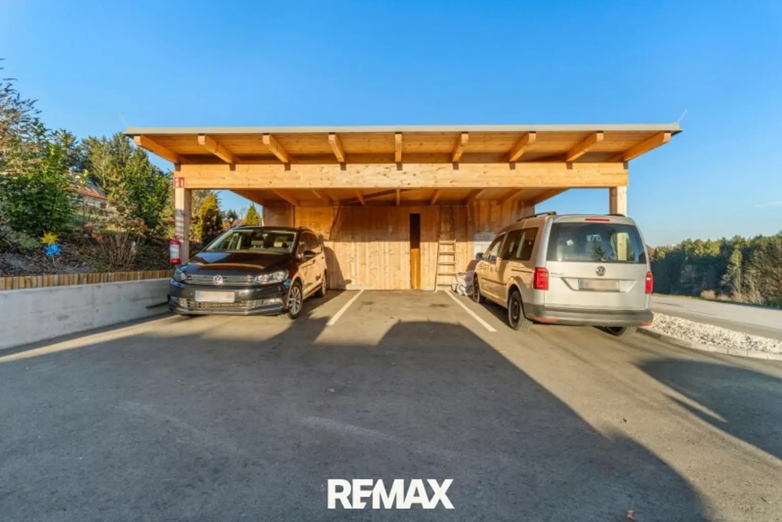 Carport mit Kellerersatzraum