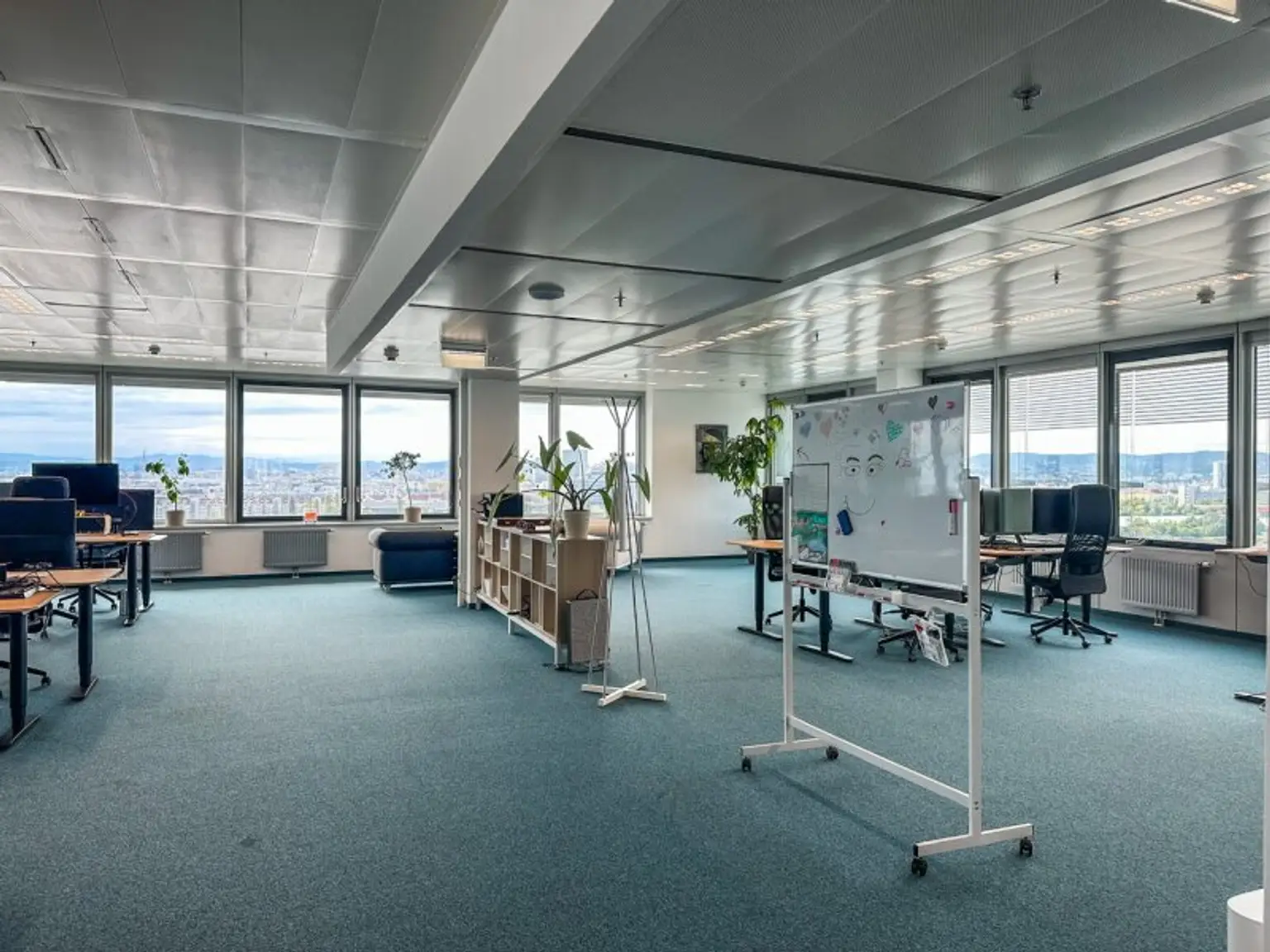 Modernes und schönes Büro im Ares Tower - 12. Stock - 1220 Wien