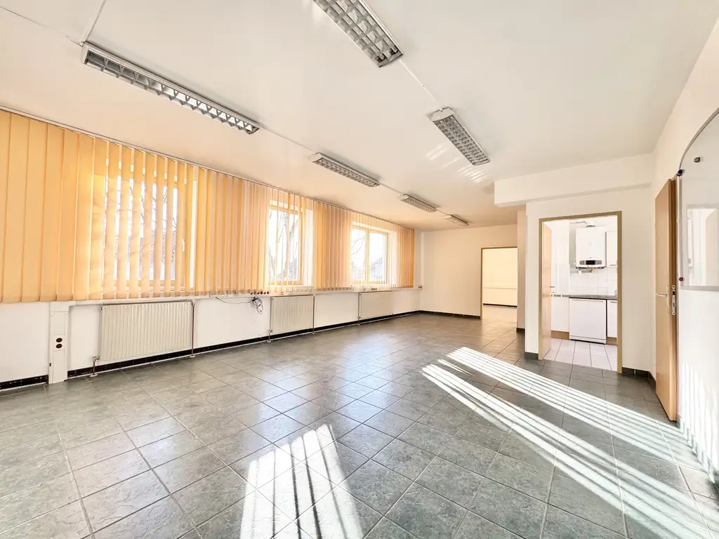 TOP-BÜRO | HELLE 3 ZIMMER | OBERLAAER STRASSE | U-BAHN-NÄHE