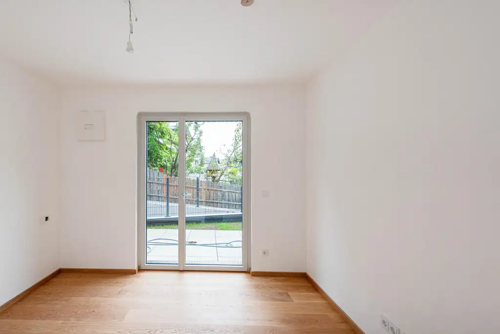 wenige Schritte zum See und ins Zentrum - Haus am See - Bezugsfertige Neubauwohnung in Altmünster