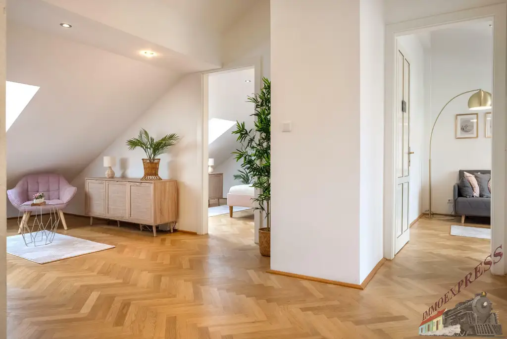 Eyecatcher- Wohnung - unbefristeter Vertrag -4-Zimmer im Dachgeschoß - inkl. Heizkosten & Warmwasser