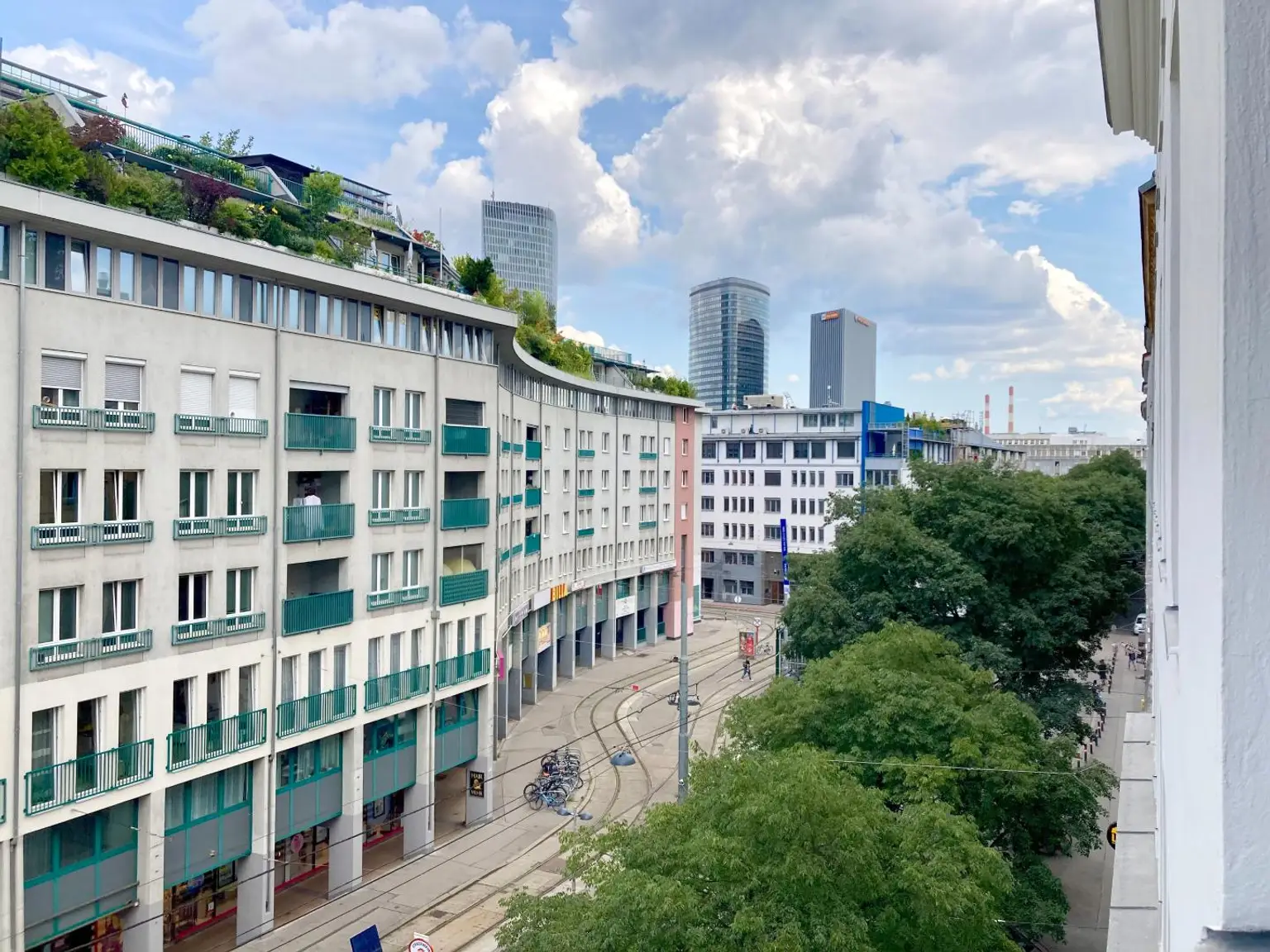 Charmante 2-Zimmer-Wohnung mit separater Küche und Altbauflair