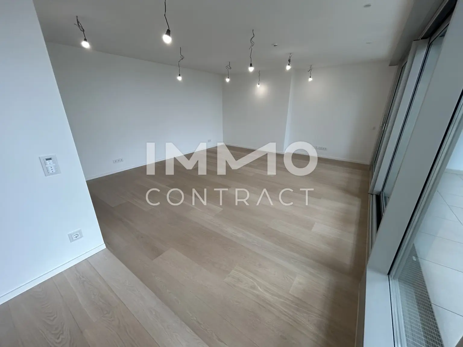 Exklusive Penthouse Wohnung auf 2 Etagen mit atemberaubenden Ausblick auf die Donau und die Innenstadt!