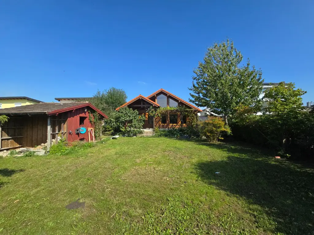 2011 Gemeinde Sierndorf/Untermallebarn: Gemütlicher Holz-Bungalow mit ausgebautem Dachboden