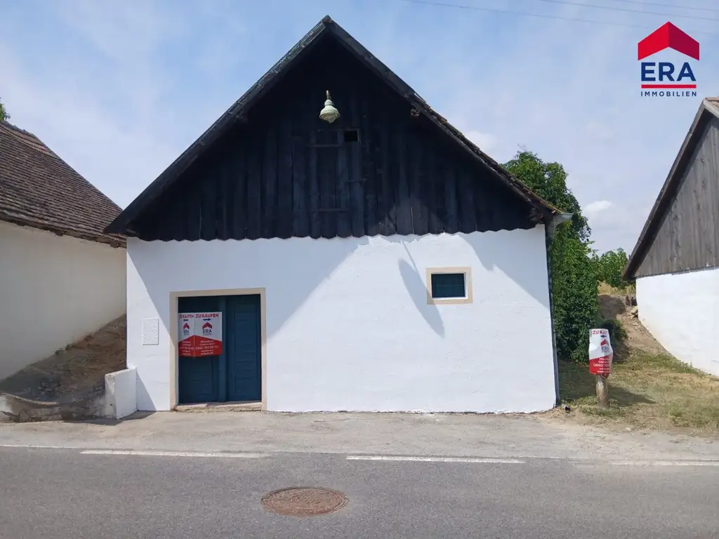 Traditionelles Presshaus mit Kellerröhre in Ketzelsdorf nahe der Weinstadt Poysdorf