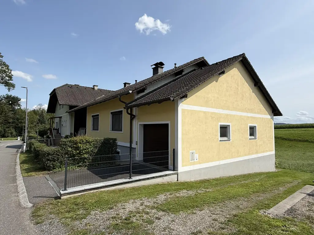 Gepflegter Bungalow unweit von Leiben - Garten inklusive!