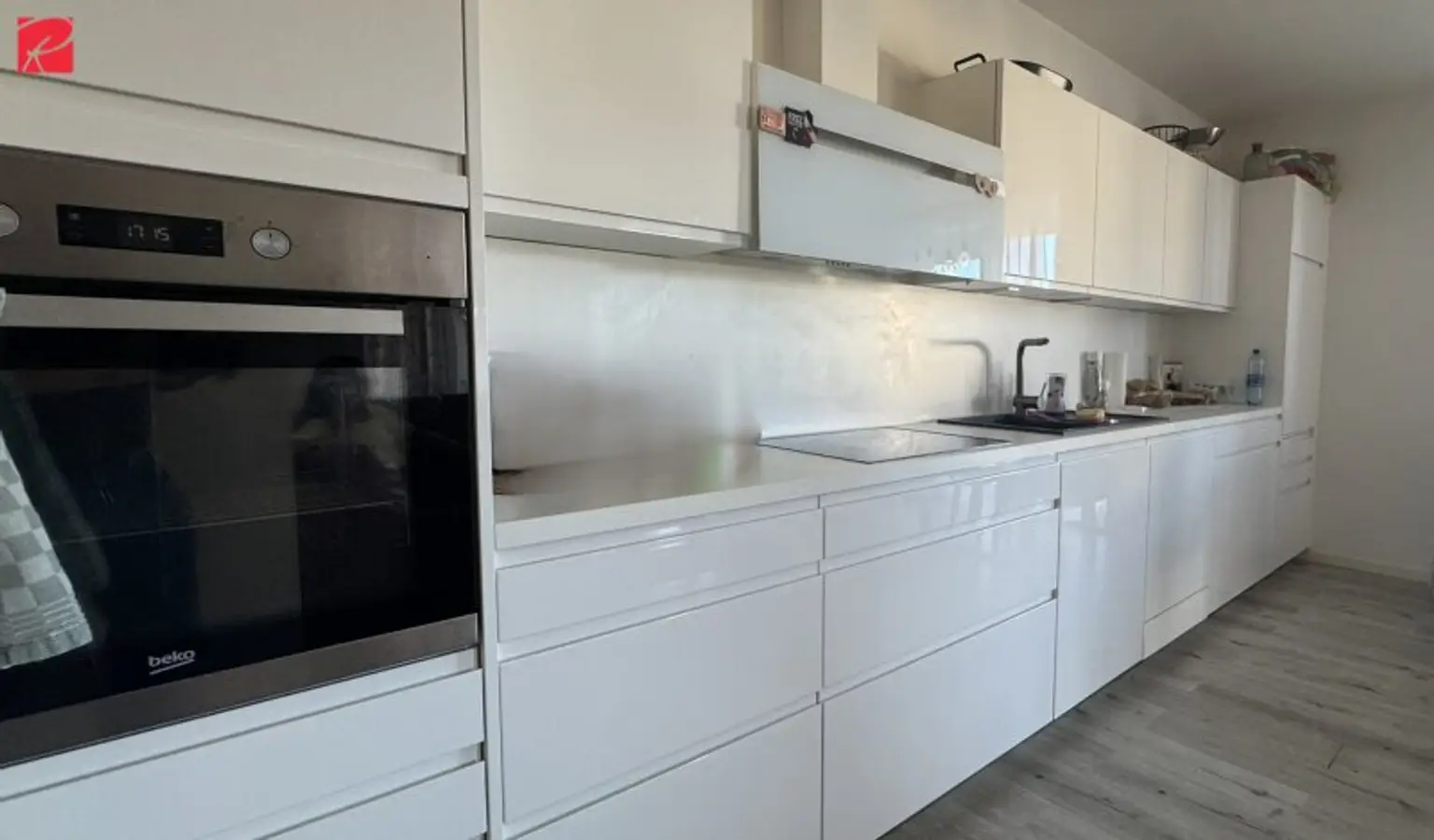Moderne 3-Zimmerwohnung mit Ballkon und Stellplatz
