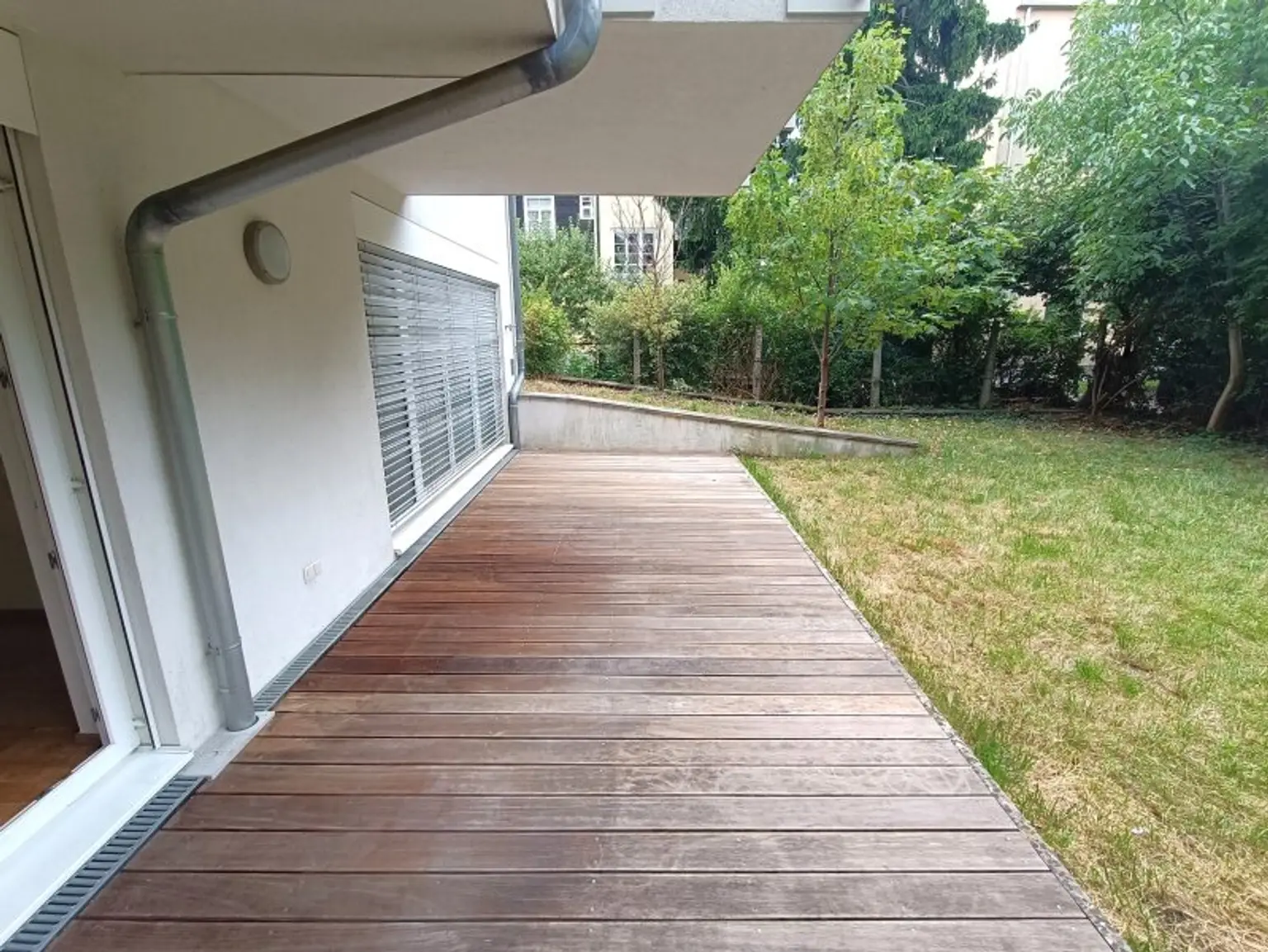 Wohn(t)raum im Grünen! Großzügige Neubau-Wohnung mit Garten inkl. PKW-Stellplatz im 19. Bezirk! Wohnküche! 2 Zimmer! Terrasse! Fußbodenheizung!