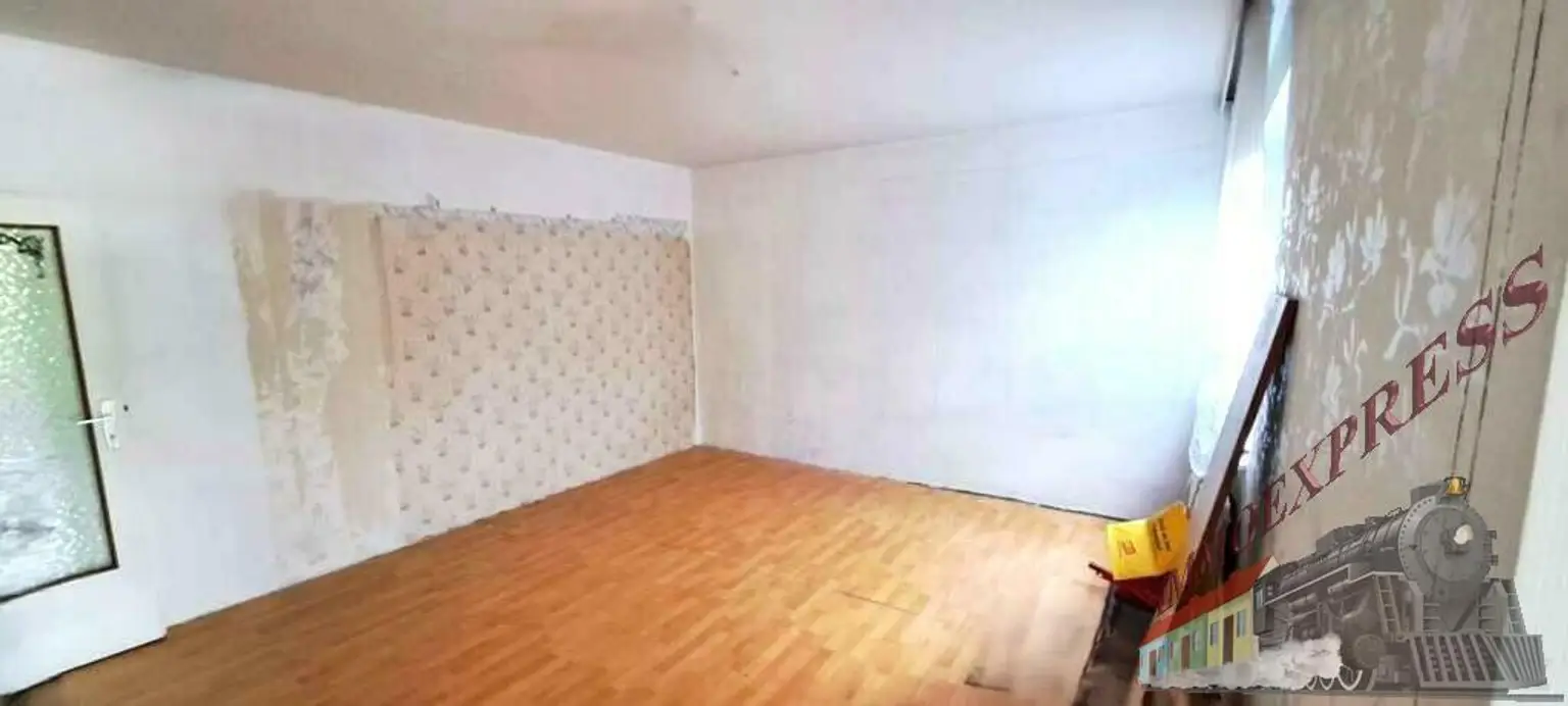 Sofortbezug möglich /  2 Zimmerwohnung mit Balkon in zentraler Lage,