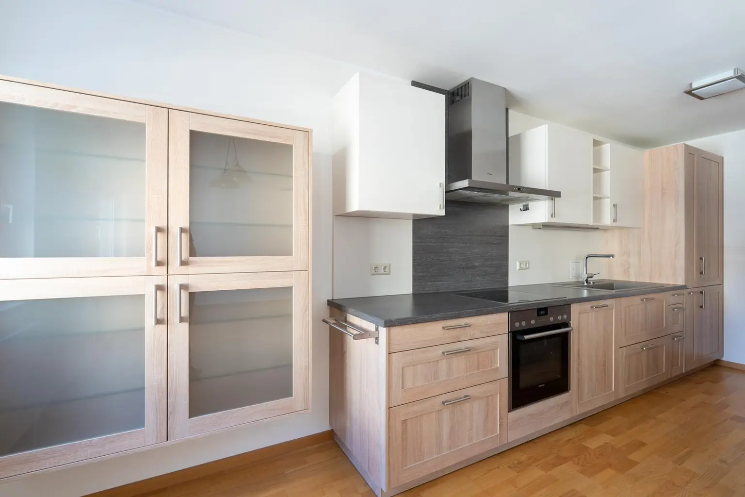 "Wohnträume werden Raum"