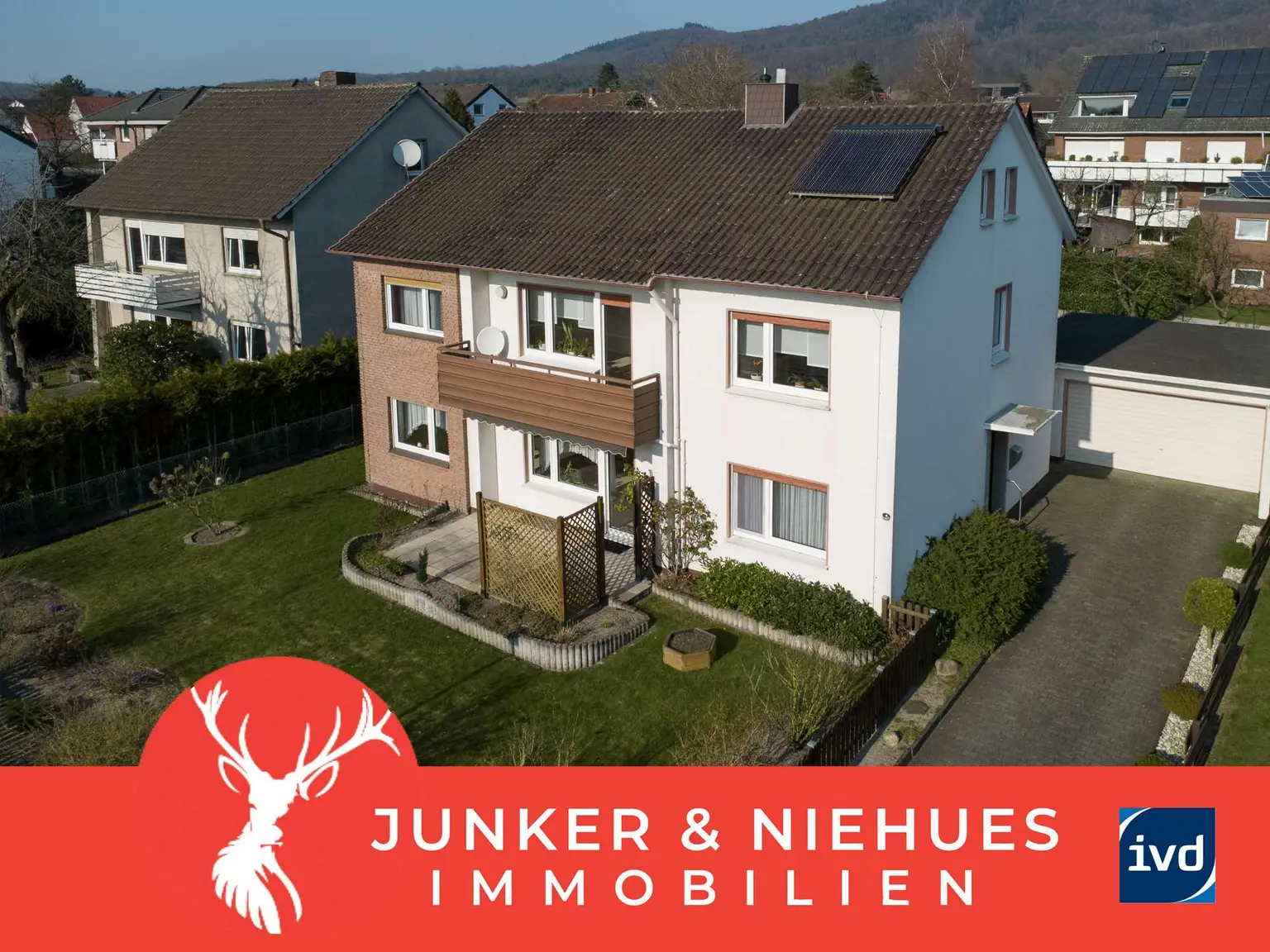 Zwei Wohneinheiten, viele Möglichkeiten – Zweifamilienhaus mit großem Garten in Steinhagen