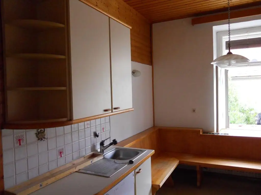 Doppelhaushälfte in herrschaftlichem Haus!