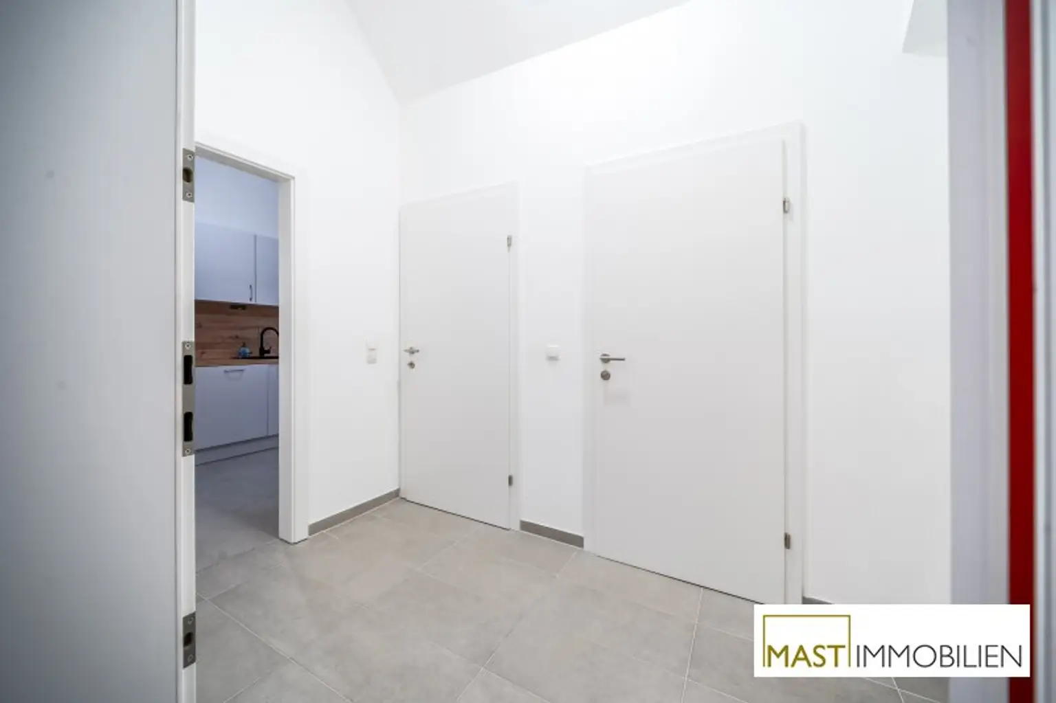 Frisch verfügbar: 3-Zimmer-Wohntraum mit Balkon in Breitenlee