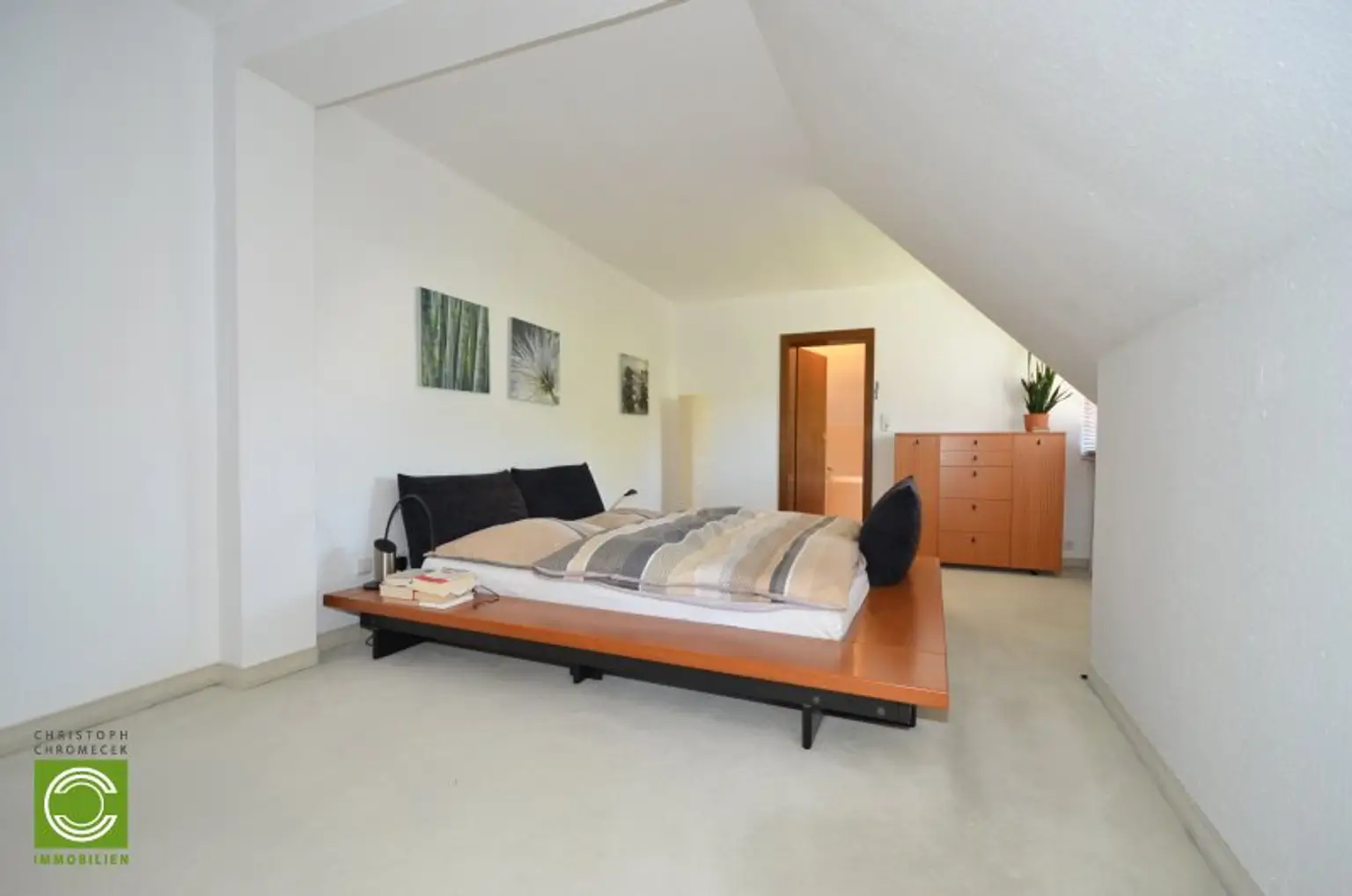 CHRISTOPH CHROMECEK IMMOBILIEN - PERCHTOLDSDORF - Gepflegtes und geräumiges Einfamilienhaus mit vielen Extras!